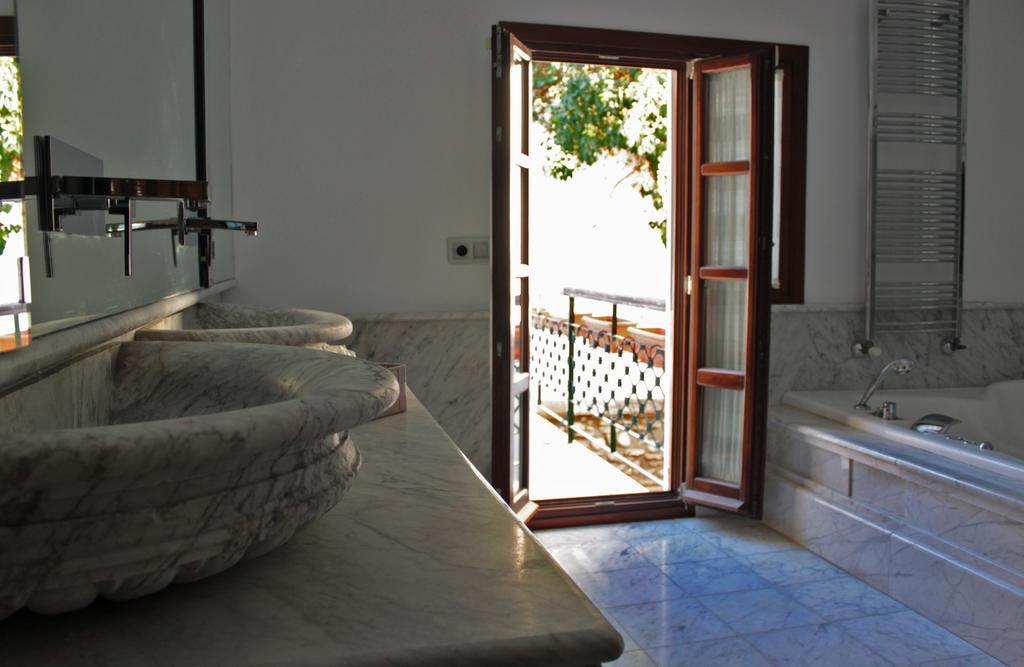 Suite Comares Γρανάδα Δωμάτιο φωτογραφία